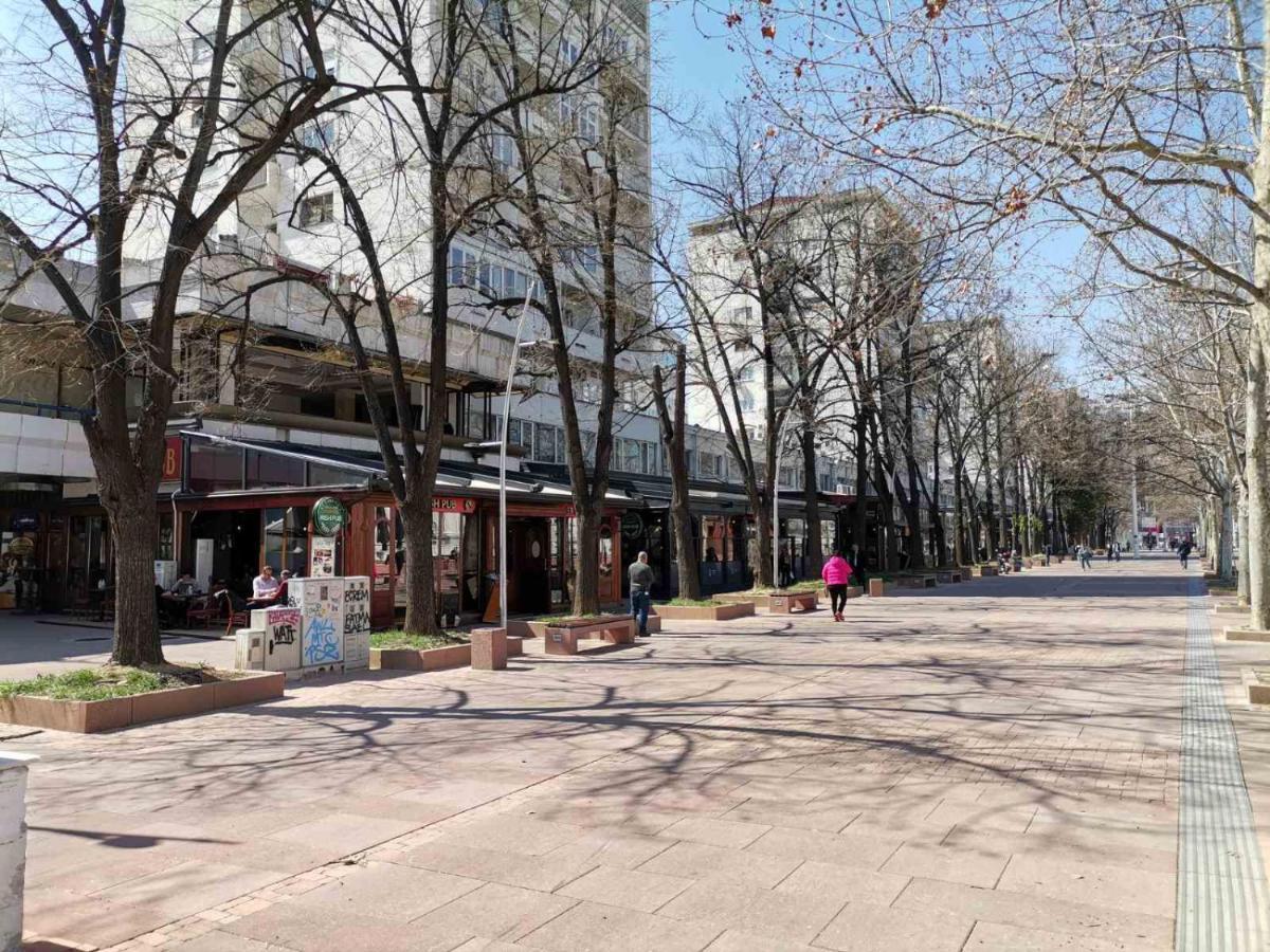 Calla 4 Apartment - Main Square, In The City Shopping Center - Parking Slot With Securiti And Video Camera 斯科普里 外观 照片