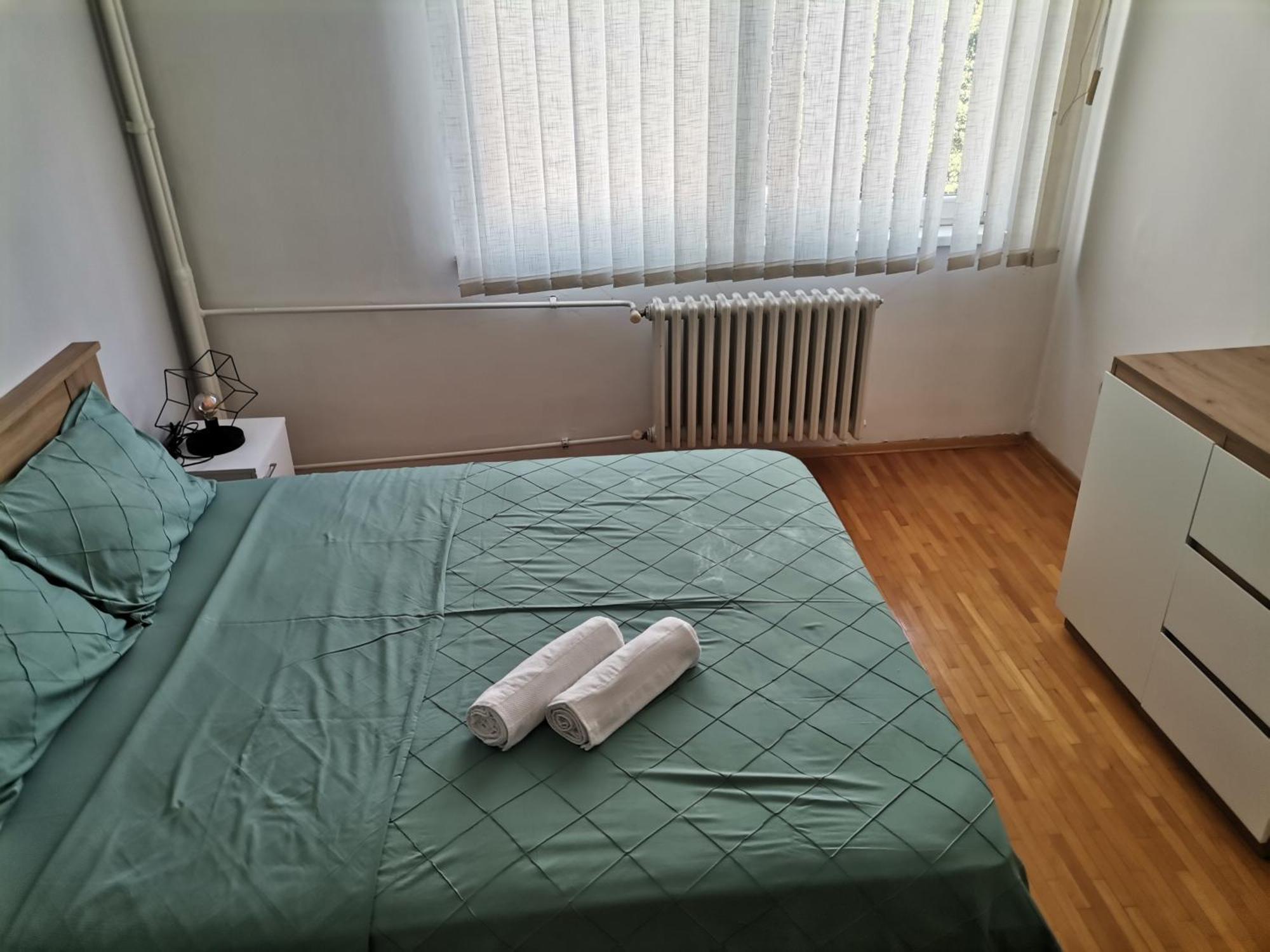 Calla 4 Apartment - Main Square, In The City Shopping Center - Parking Slot With Securiti And Video Camera 斯科普里 外观 照片